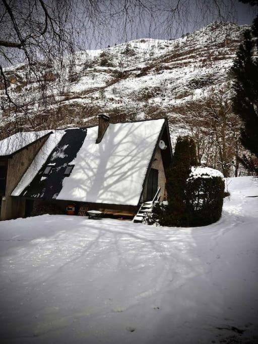 Вилла Chalet A La Montagne Сент-Мари-де-Кампан Экстерьер фото